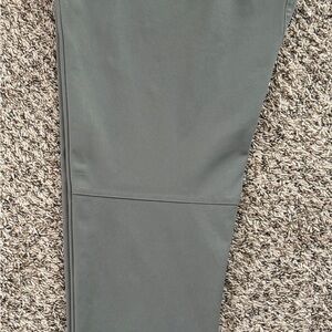 Lululemon - Men's ABC Fitted Pant
Warpstream 31W 32L